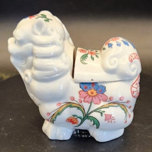 1981 Japanese folk art painted Foo Dog trinket box with vibrant colors.