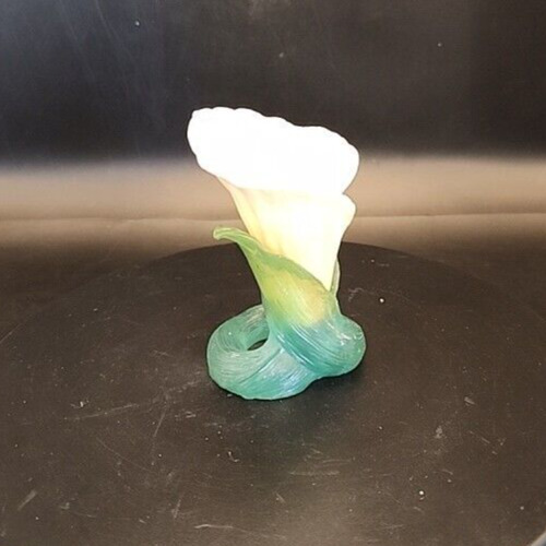 Acrylic egg cup with lily decor for elegant breakfast presentation.