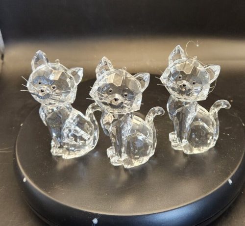 Set of 3 clear lucite cat ornaments with whiskers, 4 inches, sun catchers, decorative figurines.