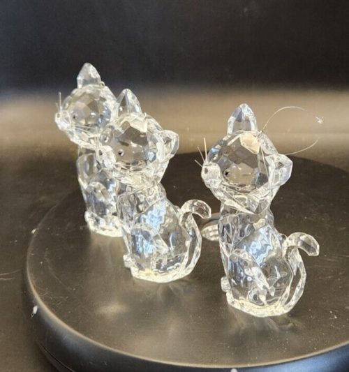Set of 3 clear lucite cat ornaments with whiskers, 4 inches, sun catchers.