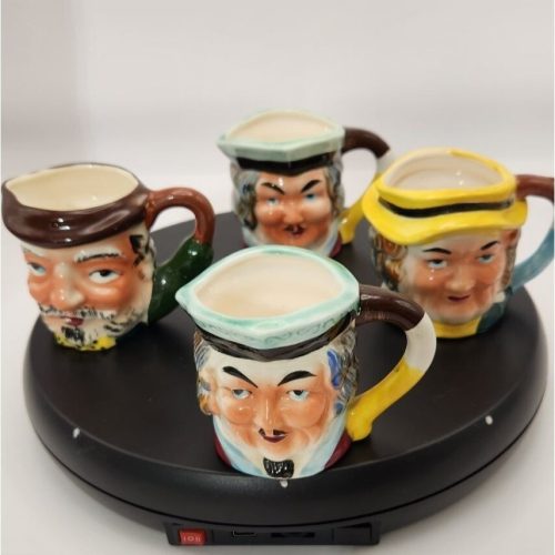 Hand-painted Small Toby 3D Face Mug in Ceramic.